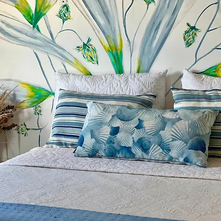 Hostal Mira Mira