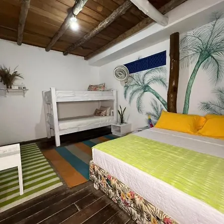 Hostal Mira Mira