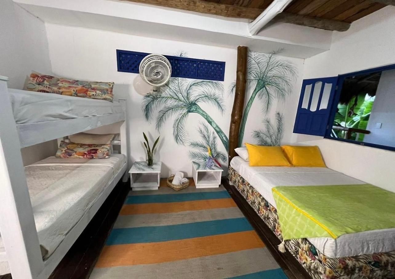 Mira Mira Hostal