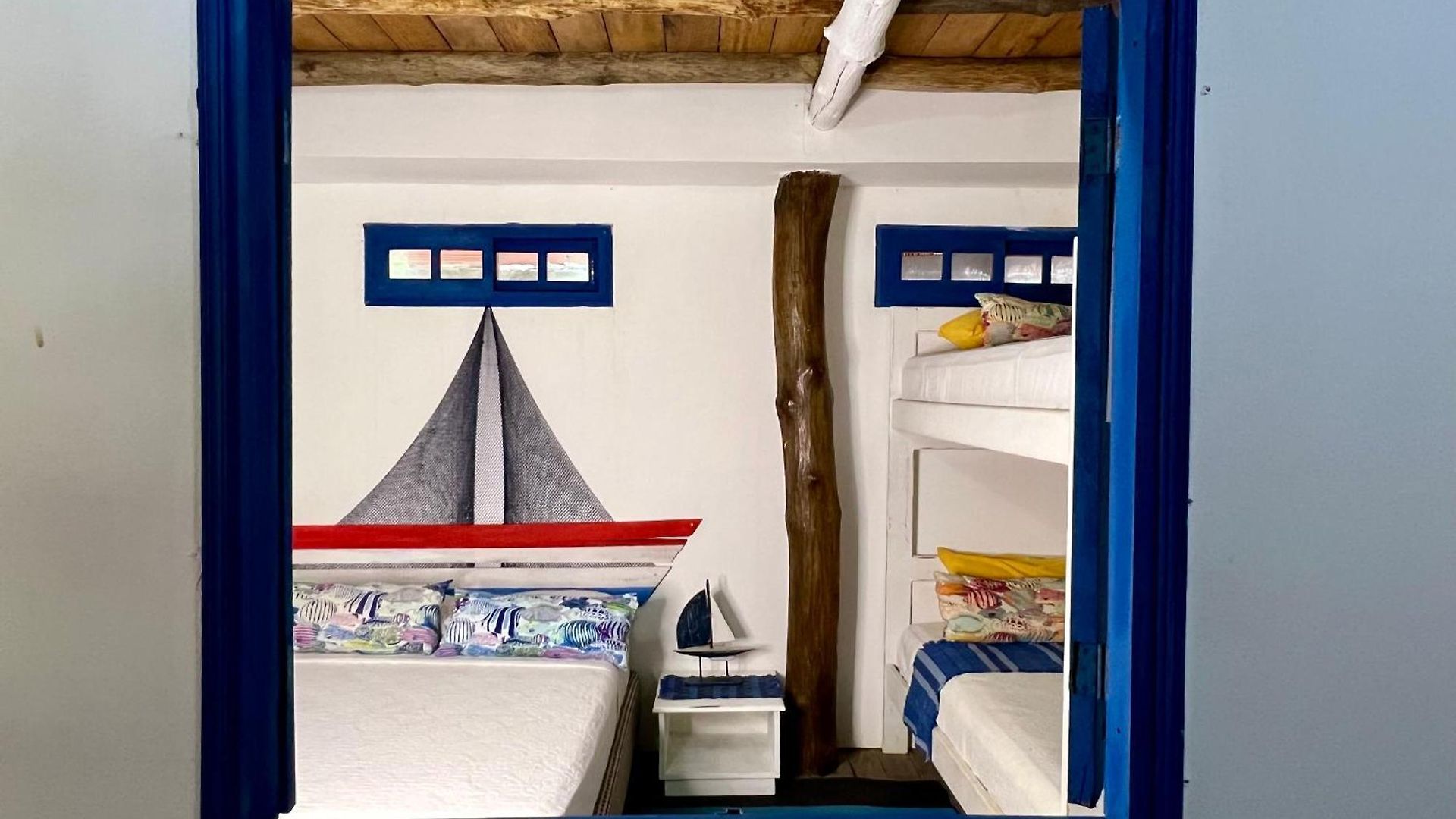 Mira Mira Hostal