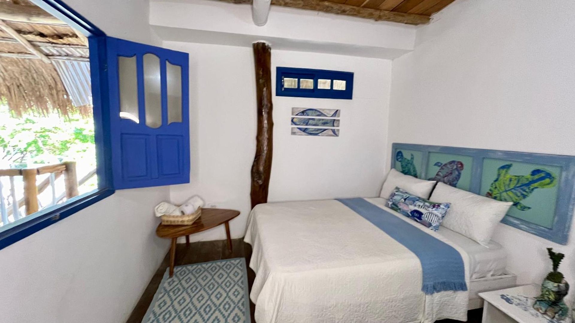 Mira Mira Hostal