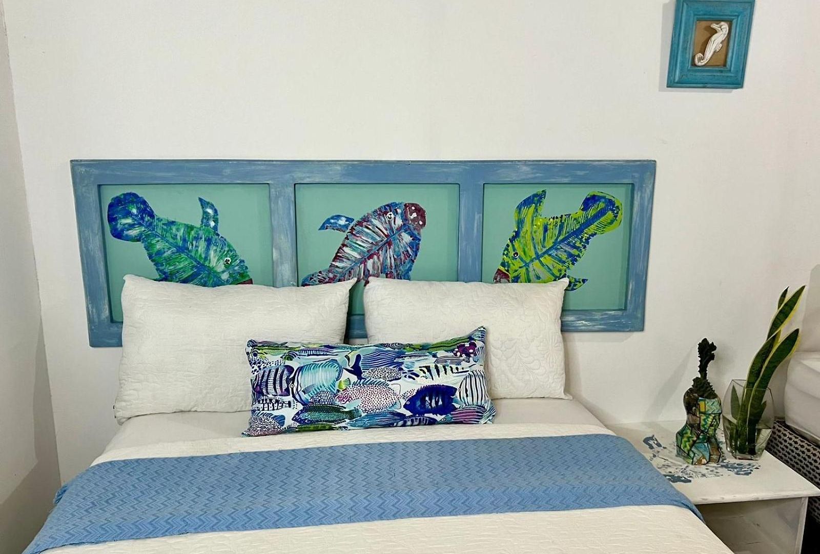 Mira Mira Hostal *