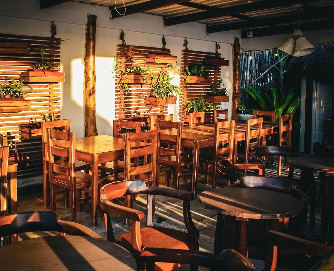 Mira Mira Hostal