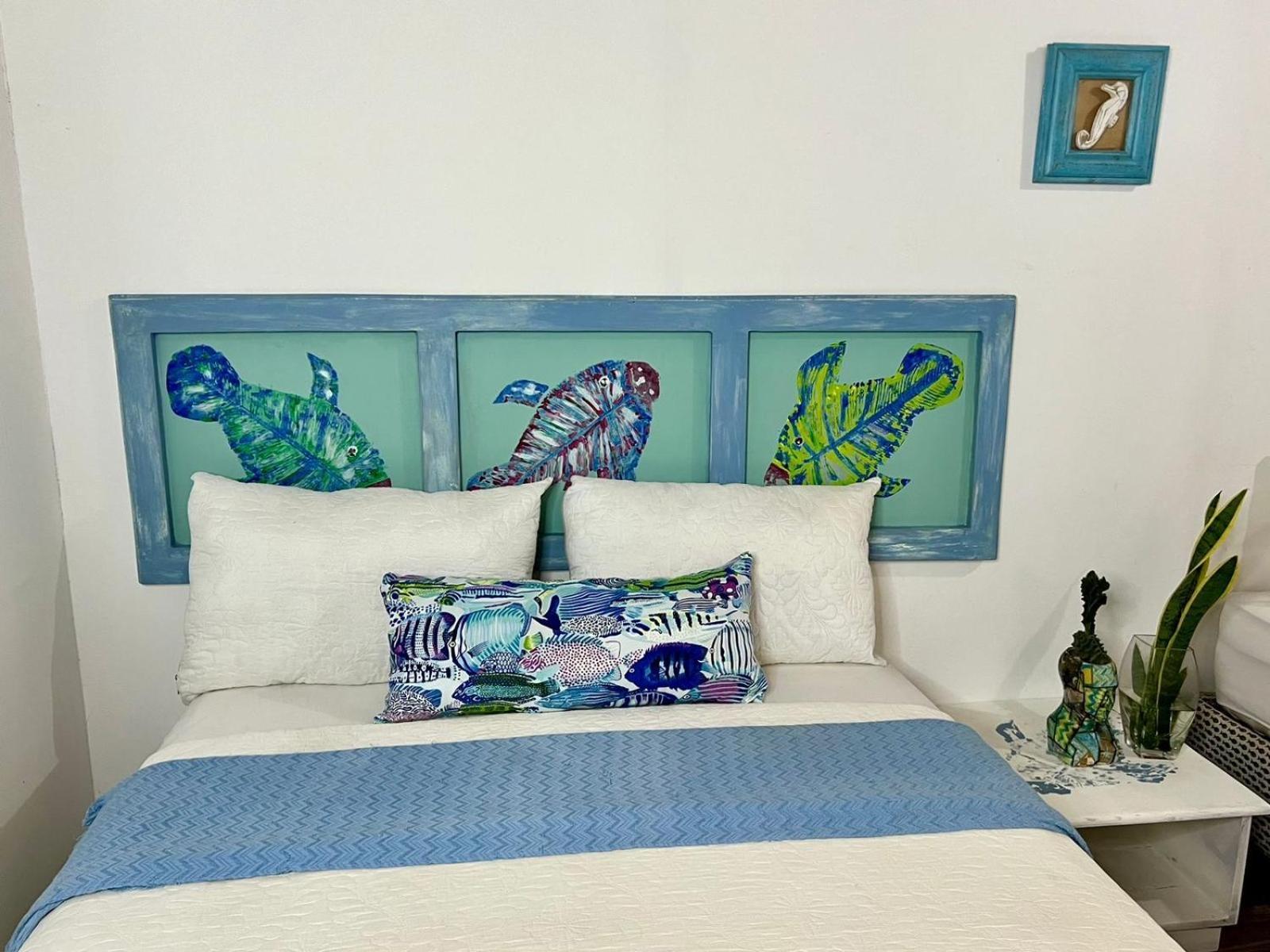 Mira Mira Hostal *